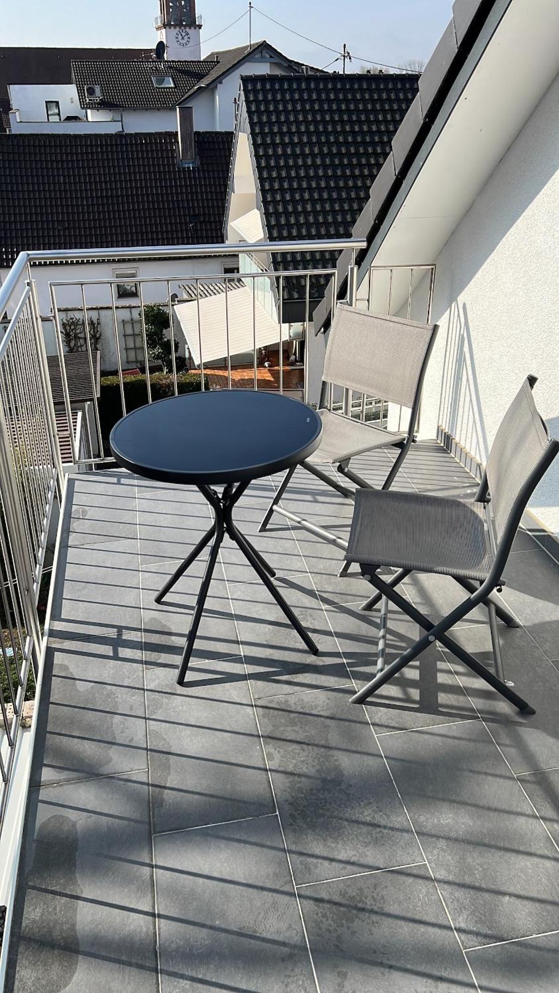Charmantes Studio-Apartment Im Herzen Von Neureut - Fussbodenheizung, Regendusche, Waschmaschine, Stellplatz Karlsruhe Extérieur photo